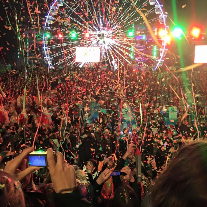 Le Carnaval de Nice sur la Place Masséna !